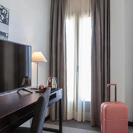 Macia Plaza Hotell