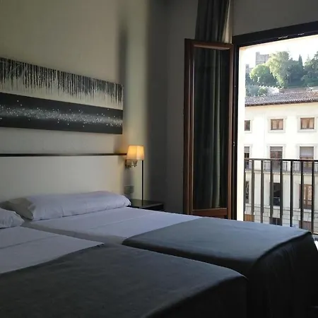 Macia Plaza Hotell 2*