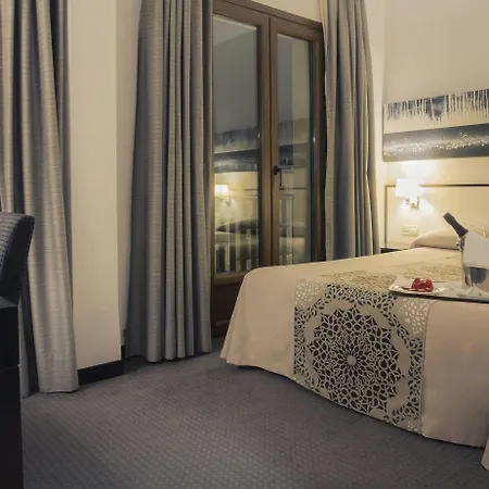 Macia Plaza Hotell
