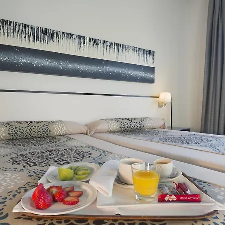 Macia Plaza Hotell 2*