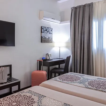 Macia Plaza Hotell 2*