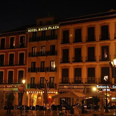 Macia Plaza Hotell 2*