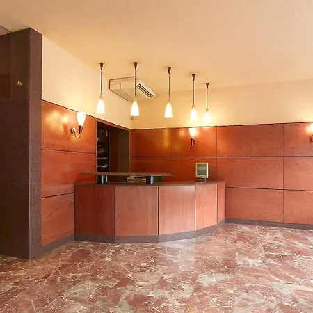 Hotell Macia Plaza