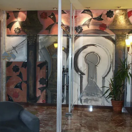Macia Plaza Hotell 2*