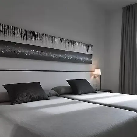 Macia Plaza فندق غرناطة