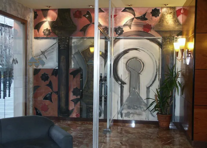 Macia Plaza Hotel 2*