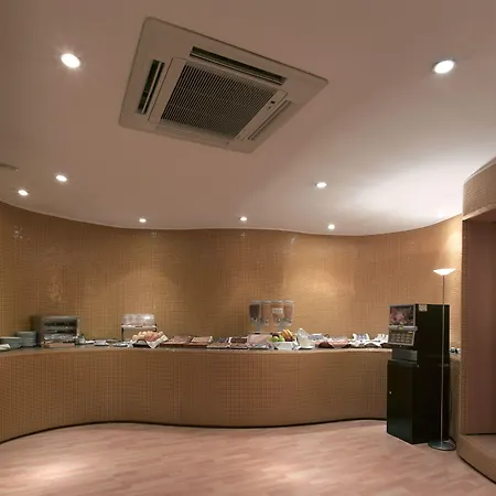 Macià Plaza Hotel 2*