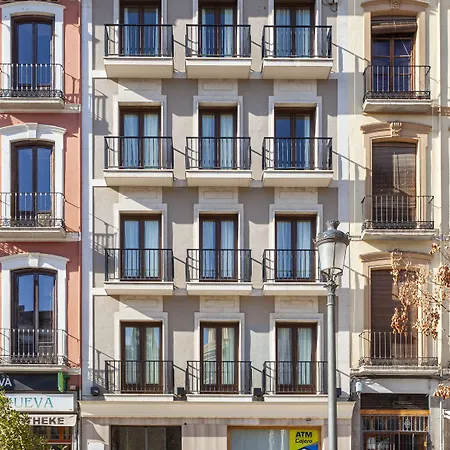 Macià Plaza Hotel 2*